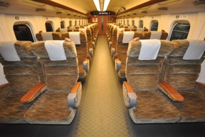 Shinkansen_Sakura_number_standard-sized_car_reserved_seat_(N700_series_No._8000_stand)